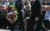 2004 Memorial Service - Officers placing memorial wreath (1)